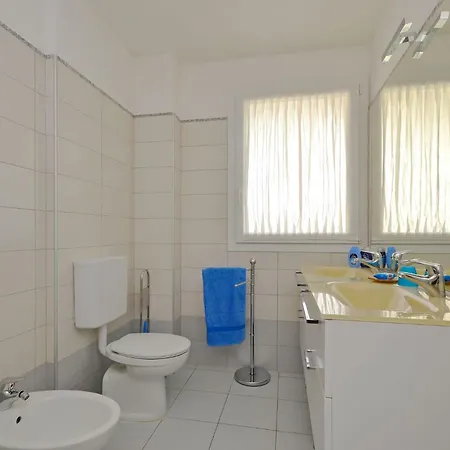 Flat With Balcony Only 50mt From The Lignano Sabbiadoro